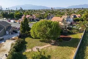 993 S Date Ave, Rialto, CA 92376 - Photo 6