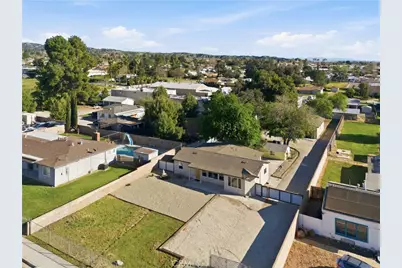 35055 Avenue H, Yucaipa, CA 92399 - Photo 2