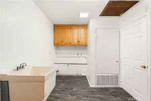 31686 Luring Pines Cir, Running Springs, CA 92382 - Photo 22