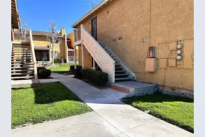 1025 N Tippecanoe, San Bernardino, CA 92410 - Photo 2