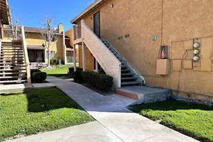 1025 N Tippecanoe, San Bernardino, CA 92410 - Photo 2