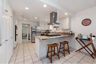 5296 Bronson, Riverside, CA 92506 - Photo 16