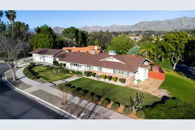 5296 Bronson, Riverside, CA 92506 - Photo 2