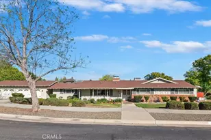 5296 Bronson, Riverside, CA 92506 - Photo 4