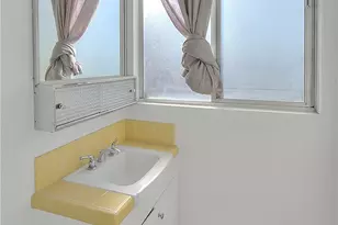 6979 Palm Ct, Riverside, CA 92506 - Photo 32