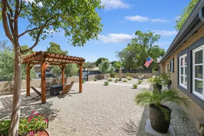 554 Calle Jazmin, Thousand Oaks, CA 91360 - Photo 8