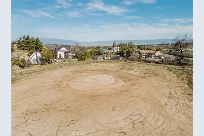 7282 Magnon Ct, Riverside, CA 92506 - Photo 8