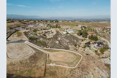 7282 Magnon Ct, Riverside, CA 92506 - Photo 4