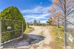 13352 Gentian Ct, Phelan, CA 92371 - Photo 40