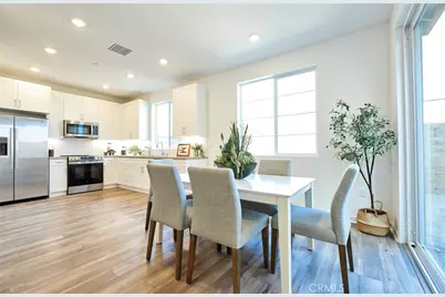 16554 Stone Pine Lane, Fontana, CA 92336 - Photo 10