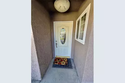 2172 Kellogg Avenue, Corona, CA 92879 - Photo 2