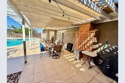 2172 Kellogg Avenue, Corona, CA 92879 - Photo 12