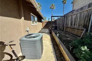 2172 Kellogg Ave, Corona, CA 92879 - Photo 10