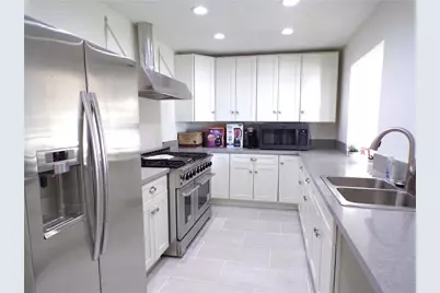 13627 Hermano Way, Desert Hot Springs, CA 92240 - Photo 10