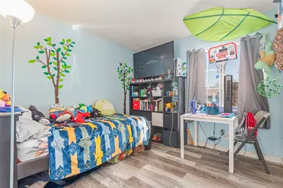 19450 Woodhill Street, Rialto, CA 92376 - Photo 32