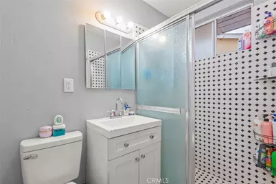 19450 Woodhill Street, Rialto, CA 92376 - Photo 28