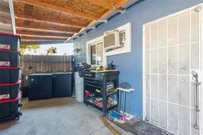 19450 Woodhill Street, Rialto, CA 92376 - Photo 36