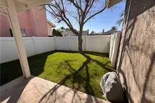 7707 Newcastle Ct, Highland, CA 92346 - Photo 24