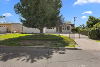 26919 Messina, Highland, CA 92346 - Photo 2