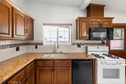 26919 Messina, Highland, CA 92346 - Photo 14