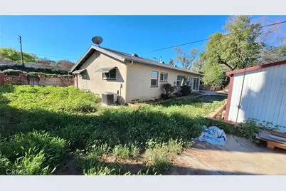 2327 Fairview, Riverside, CA 92506 - Photo 12