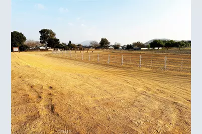 9210 Trailhead, Jurupa Valley, CA 92509 - Photo 32