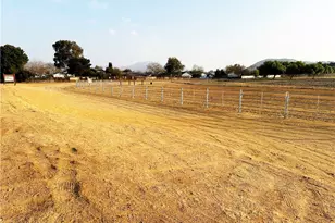 9210 Trailhead, Jurupa Valley, CA 92509 - Photo 32