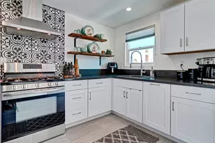 2020 Lawrence St, Palm Springs, CA 92264 - Photo 2