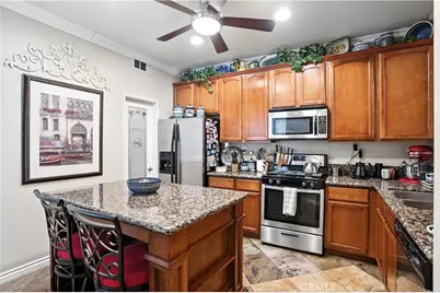 15636 Vista Way #104, Lake Elsinore, CA 92532 - Photo 2