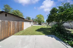 1911 N Summit, Pasadena, CA 91103 - Photo 26