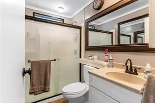 929 E Foothill Blvd, Upland, CA 91786 - Photo 22