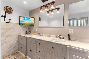 929 E Foothill Blvd, Upland, CA 91786 - Photo 26