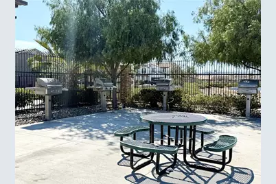 1042 Cordozo, Perris, CA 92571 - Photo 20