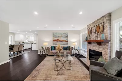 16381 Rhone, Huntington Beach, CA 92647 - Photo 8