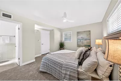 16381 Rhone, Huntington Beach, CA 92647 - Photo 24