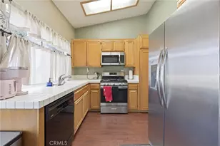 1003 Clearwood Ave, Riverside, CA 92506 - Photo 12