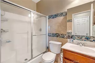 15356 Thistle St, Fontana, CA 92336 - Photo 14