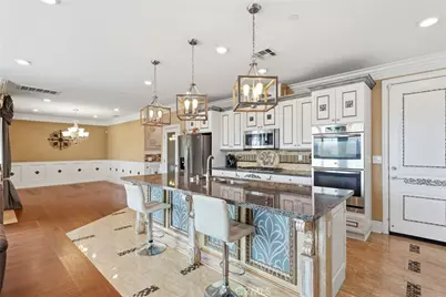15507 Vanilla Bean Lane, Fontana, CA 92336 - Photo 12