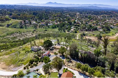 6480 Hawarden, Riverside, CA 92506 - Photo 16