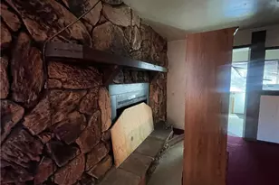 662 Riverside, Sugarloaf, CA 92386 - Photo 10