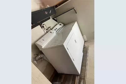 662 Riverside, Sugarloaf, CA 92386 - Photo 44