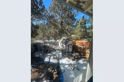 662 Riverside, Sugarloaf, CA 92386 - Photo 38