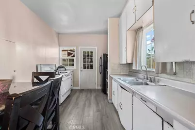 3655 Castalia Avenue, Los Angeles, CA 90032 - Photo 10