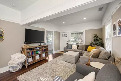 236 W 1st Street, San Dimas, CA 91773 - Photo 4