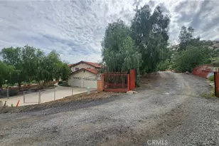23729 Citrus Ave, Perris, CA 92570 - Photo 12