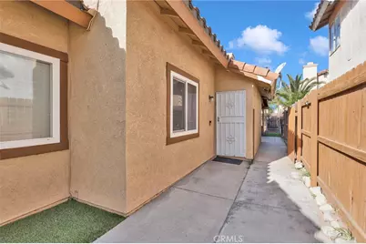 1065 Martinez, Colton, CA 92324 - Photo 4