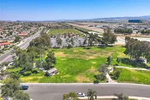 16839 Calle Pinata, Moreno Valley, CA 92551 - Photo 36
