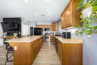 13974 Old Mill Ln., Victorville, CA 92394 - Photo 6