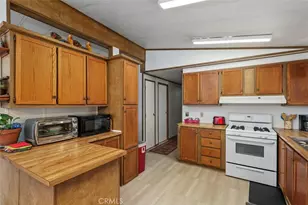 1456 E Philadelphia St Spc 136, Ontario, CA 91761 - Photo 14