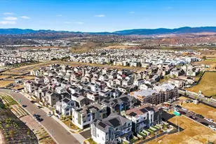 27317 Bear Creek Ln, Valencia, CA 91381 - Photo 44